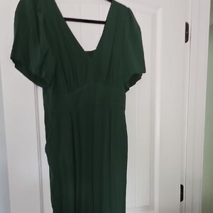 Old Navy Green V-Neck Dolman Sleeve Jumpsuit